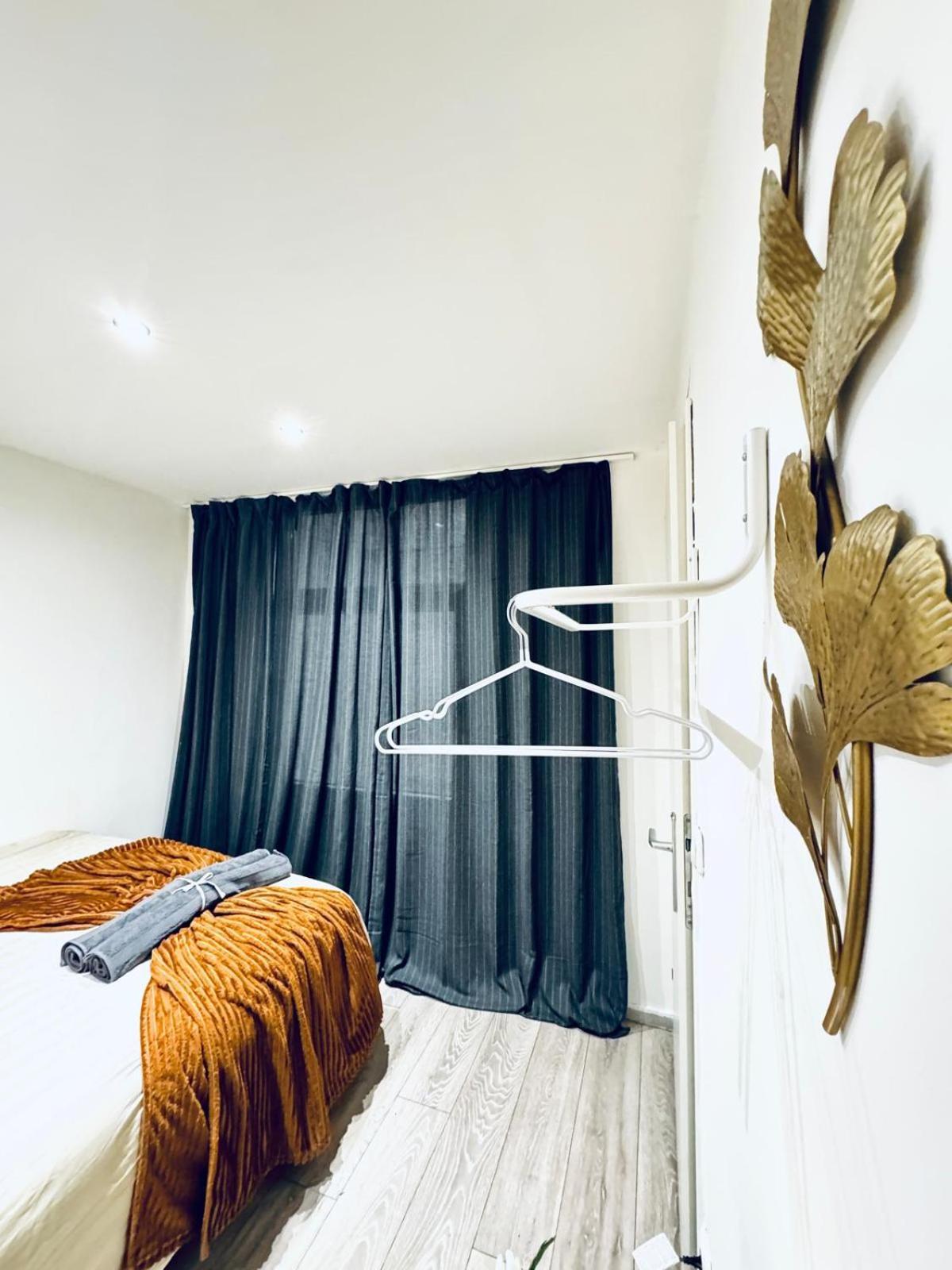 Elegant 5-br Shared Ideal For Groups & Families * Vienna