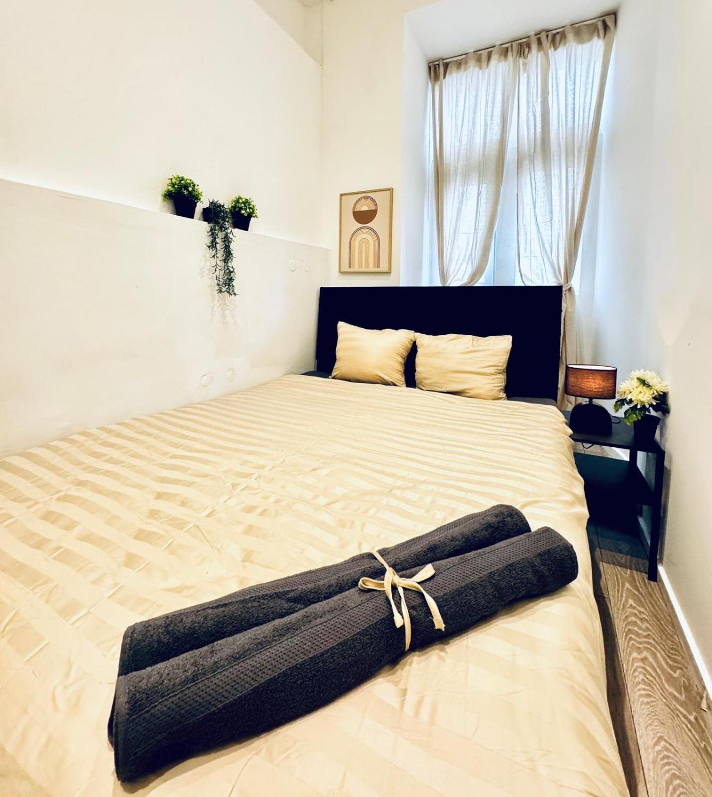 Elegant 5-br Shared Ideal For Groups & Families * Vienna
