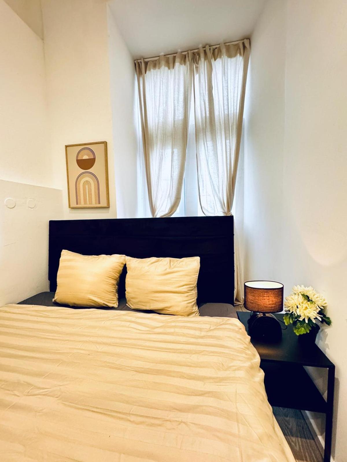 Elegant 5-br Shared Ideal For Groups & Families * Vienna